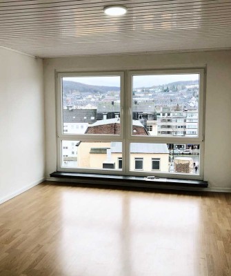 Gepflegte 2-Zimmer Wohnung • Einbauküche • sofort bezugsfrei