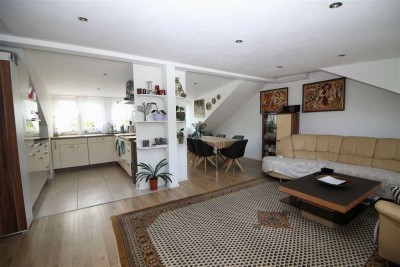 Modernes Wohnen über den Dächern – 4 Zimmer & Balkon inklusive