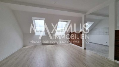 Erstbezug nach hochwertiger Modernisierung - stylische 2,5-Raum Wohnung mit Balkon