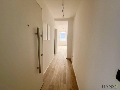 Über den Wolken - Traumhafte Neubau Maisonette-Dachgeschosswohnung mit Blick auf die Gloriette!