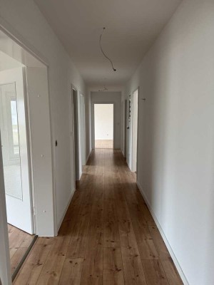 Erstbezug: Exklusives Penthouse umgeben von einer 145 qm großen Dachterrasse in Mannheim-Käfertal