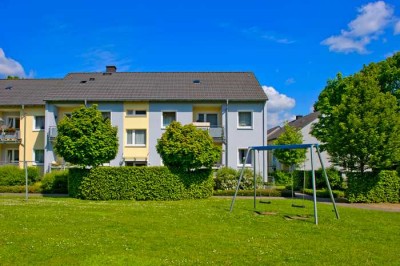 Wohnen in ruhiger Lage! Schicke 3 - Zimmer mit Balkon