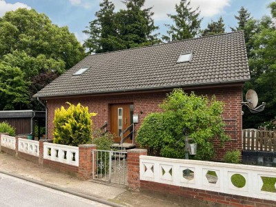 Grundsolides Einfamilienhaus in Wettmershagen in sehr ruhiger Lage, mit Keller und Carport