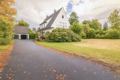 Sanierungsbedürftige Villa auf 4.500 m² Grundstück – Potenzial, Charme, Großzügigkeit