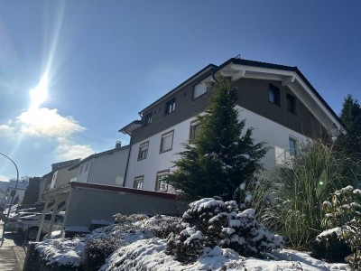 Erstbezug: Attraktive & helle 3-Zimmer Dachgeschosswohnung mit Balkon in Waltenhofen / Hegge