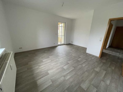 �neu renovierte 3 Zi.-Wohnung �mit großem Balkon  �