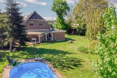 Zögern Sie nicht: Gepflegtes Einfamilienhaus mit Garten, Spa-Bereich und 2 Carportstellplätzen