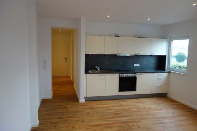 Geräumige und möblierte 1-Zimmer-Wohnung mit Einbauküche in Autobahnnähe in Lampertheim-Hüttenfeld