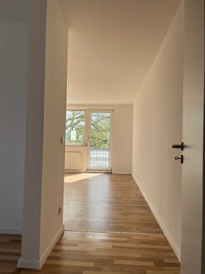 Helle 2-Zimmer Wohnung, 63,07 m², zentral gelegen auf der Altendorfer Straße