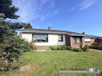 5 Zimmer Bungalow mit Satteldach auf 623 m² Eigenland mit Keller und Garage