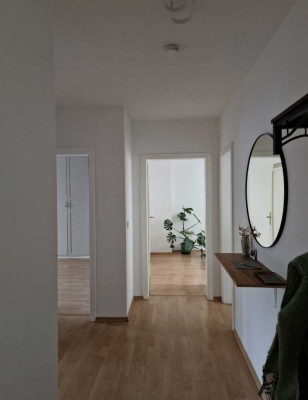 Attraktive 4-Raum-Wohnung im Erdgeschoss – bezugsfrei ab sofort