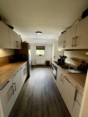 Schöne und modernisierte 2,5-Zimmer-Dachgeschosswohnung mit gehobener Innenausstattung in Welzow