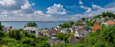 ULI VOGELER GmbH -ERBPACHT- VERMIETETE 3-ZI-MAISONETTE-WHNG MIT TRAUMHAFTEN PANORAMA-ELBBLICK - WE 1