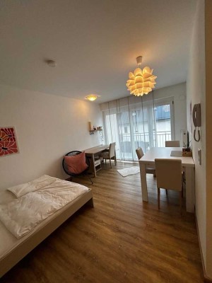 Tolle, ruhige 1-Zimmerwohnung + Top Lage + Tageslichtbad + Balkon + Stellplatz