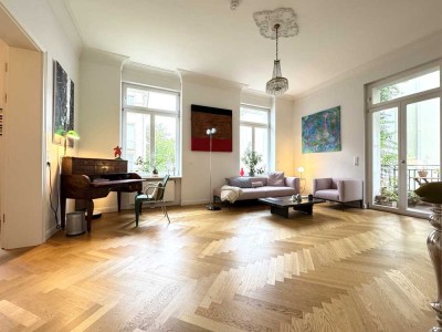 Zeitlose Eleganz trifft modernen Wohnkomfort – Altbaucharme in Bestlage