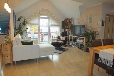 3-Zimmer-Wohnung + ausgebauter Spitzboden und Balkon mit gesamt 85 m² in ruhiger Lage