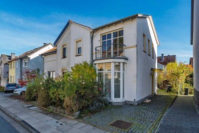 Altstadtnah und am Lutterbach – besonderes City-Haus in Bielefeld