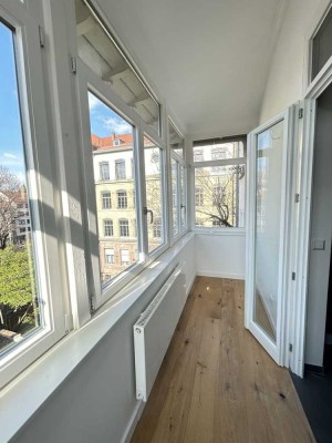 Stilvoll modernisierte 3-Zimmer-Wohnung
 mit Wintergarten