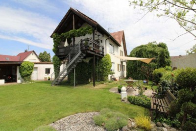 Charmantes 2 Familienhaus in guter Lage in Klosterlechfeld