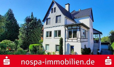 Charmante Stadtvilla mit großem und schön eingewachsenem Gartengrundstück