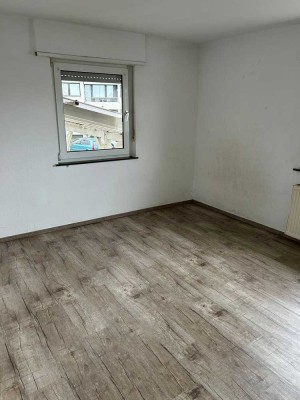 3 Zimmer Erdgeschosswohnung in Bad Bergzabern mit Garage