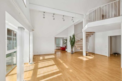 Loft-Feeling! Große Dachterrassenwohnung über zwei Ebenen