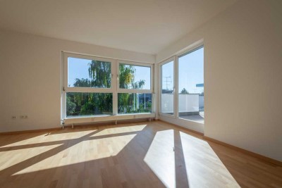 Dachgeschosswohnung mit herrlicher Sonnenterrasse und weitem Blick