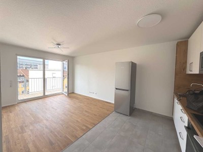 KL – Am Westpfalzklinikum: Erstbezug/Neubau  – 2-Zimmer-Wohnung mit EBK, Balkon u. TG-Stellplatz