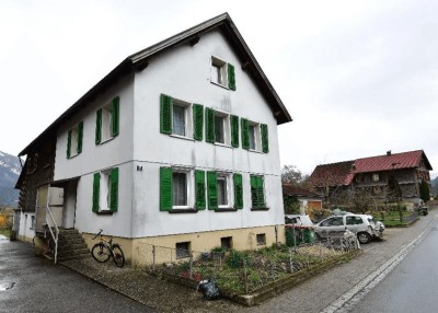 Modernes 5.5-Zimmer Einfamilienhaus mit Keller in Nenzing
