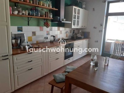 Tauschwohnung: Gut geschnittene 2-Zimmer Wohnung mit Balkon