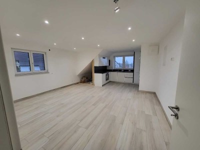 Sofort Bezugsfrei. Helle Moderne  5 Zimmer Wohnung