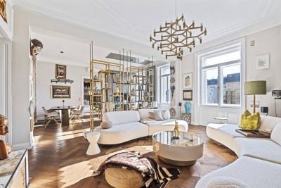 The essence of Vienna - Exklusives Altbaujuwel am Naschmarkt – 167 m² zeitlose Eleganz, kuratierte Designkunst und Blick auf Wiens neuen Naschpark