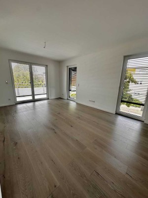 Moderne Neubau-Maisonette mit Sonnenbalkon und KfW-55-Effizienzstandard in Hürth