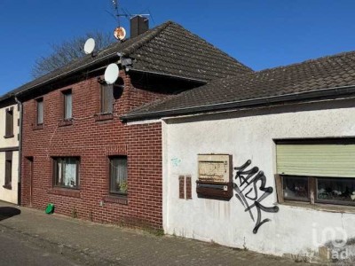 Schnäppchenhaus - stark sanierungsbedürftig