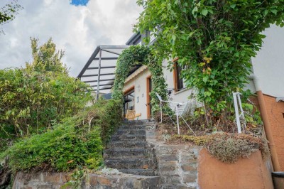 Bestlage - Haus auf dem Heddesdorfer Berg mit grandiosem Grundstück