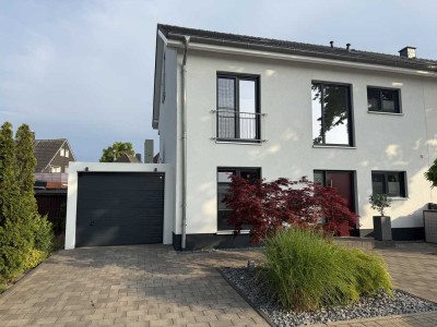 Moderne Doppelhaushälfte mit Top-Ausstattung in Castrop-Rauxel