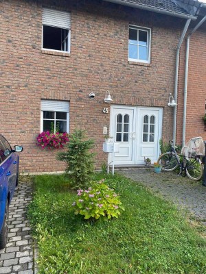 Wohnen wie im Einfamilienhaus- 4 Zimmer mit eigenem Garten über 2 Etagen