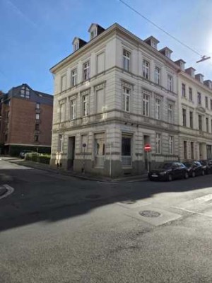 Wohnen und arbeiten - Individuelle 3 Zimmer Wohnung mit Terrasse in Zentrums- und Uninähe