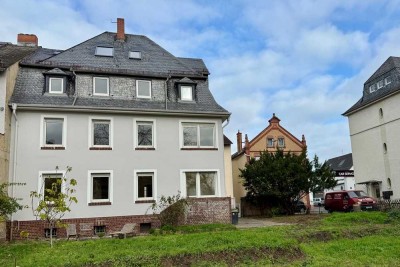 Sanierte Stilaltbauwohnung mit Terrasse und eigenem Garten in Mainnähe - Frankfurt-Griesheim