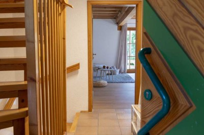 Wohnen auf Zeit (6-24Monate); Stilvolle, renovierte und möblierte 3-Zimmer-Wohnung mit Garten