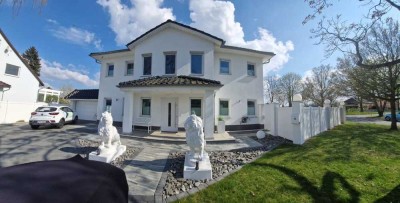 Herrschaftliches Anwesen mit großzügigem Garten in Mahlow bei Berlin