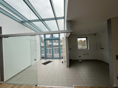 Hier wird Ihr Wohntraum wahr! Außergewöhnliche 3- Zimmer Wohnung wartet auf Sie!