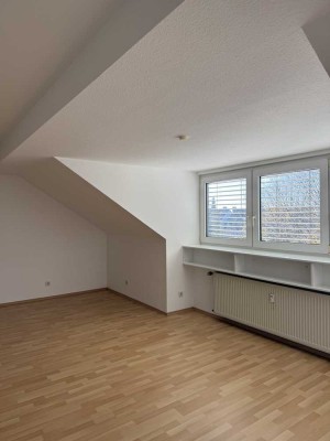 Helle und geräumige 2-Zimmer Wohnung