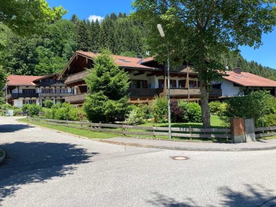 Stilvolle 1-Zimmer-Wohnung mit gehobener Innenausstattung mit Balkon und EBK in Aschau im Chiemgau