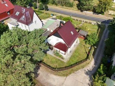 Neuer Preis!! Familienfreundliches Haus auf schönem Grundstück in Lychen zu verkaufen.