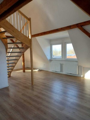 Attraktive und modernisierte 2-Zimmer-Maisonette-Wohnung in Winden