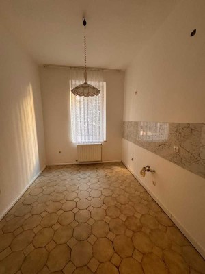 Helle 2-Zimmer Wohnung mit Balkon im 1. OG in Fürth