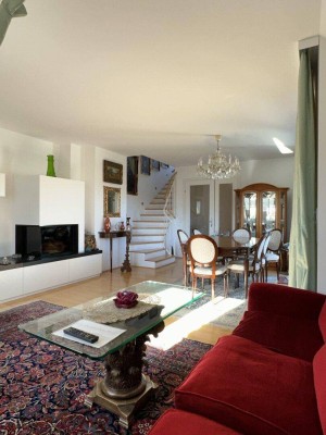 Dachgeschoßwohnung mit Terrasse im Herzen von Mauer