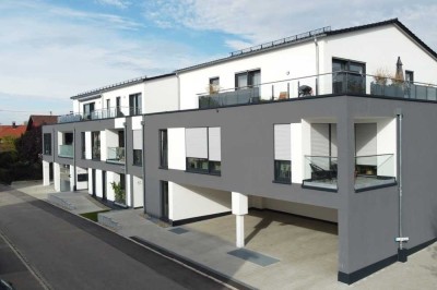 "GROßE 4 ZIMMERWOHNUNG MIT WEST-LOGGIA, EINBAUKÜCHE, TIEFGARAGENSTELLPLATZ UND CARPORT"