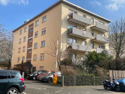 Komplett sanierte Wohnung im 3. OG in Obertshausen